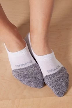 3 Pack Cushion No Show -Fashion Clothing & Accessories 01a0113 3p blkwhtgrylifestyle 3 2