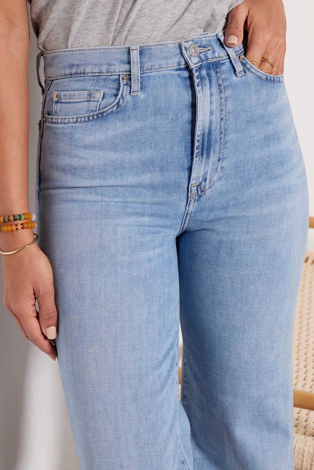 7 For All Mankind Ultra High Rise Jo Jean 4 7 For All Mankind Ultra High Rise Jo Jean - Image 2