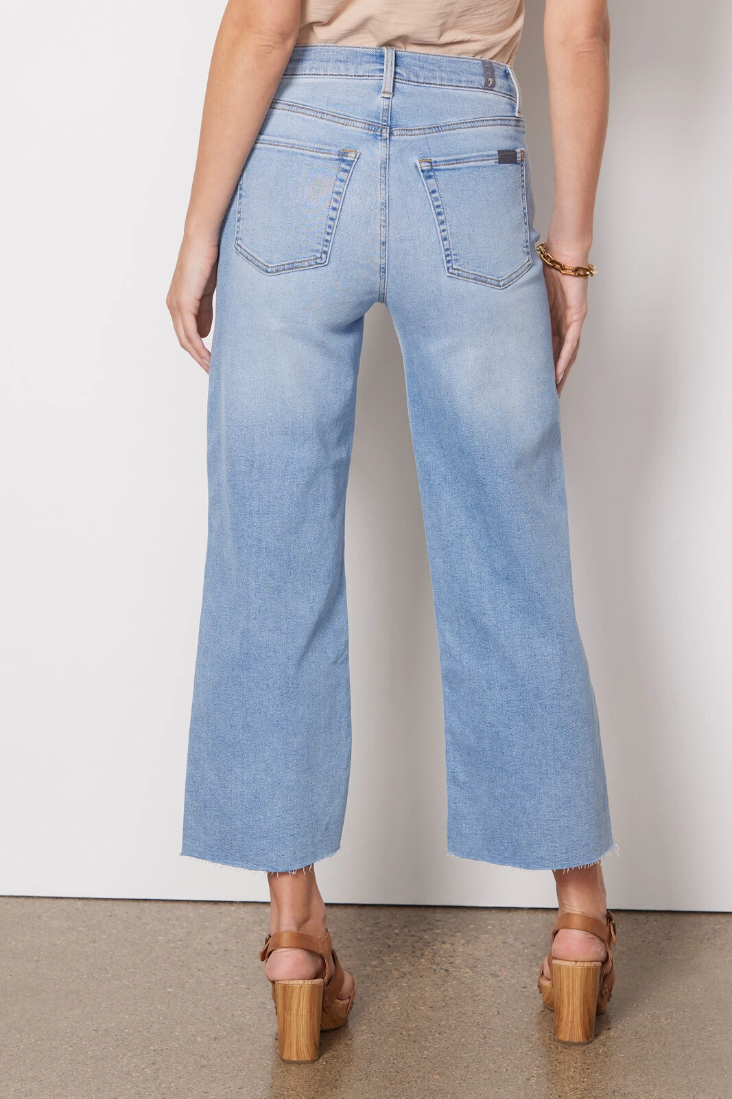 7 For All Mankind Cropped Alexa Jean 5 7 For All Mankind Cropped Alexa Jean - Image 3