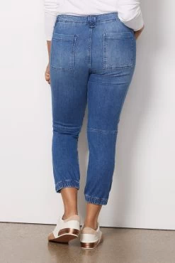 FRAME Banded Bottom Trapunto Pant -Fashion Clothing & Accessories bbtmvp785 curve 2