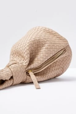 Celine Woven Handbag -Fashion Clothing & Accessories c23sp37129 retouch 2