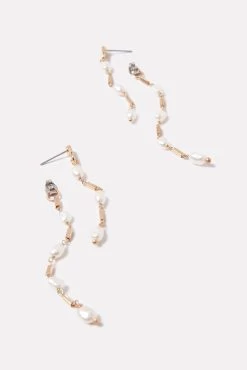 Jules Pearl Statement Earrings