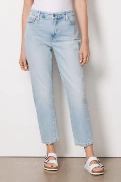 GOOD AMERICAN Good Girlfriend Petite Jean