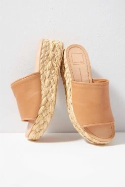 Dolce Vita Pablos Flatform