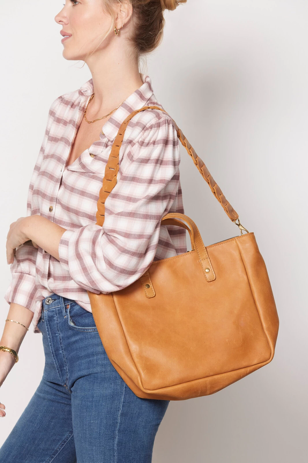 Merkato Small Zip Tote 6 Merkato Small Zip Tote - Image 4