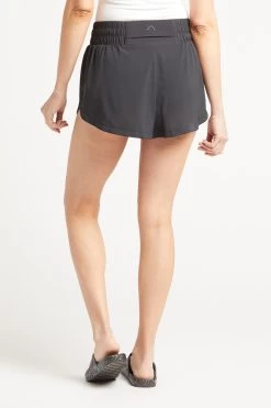 Varley Kallin Running Short -Fashion Clothing & Accessories var00738 5